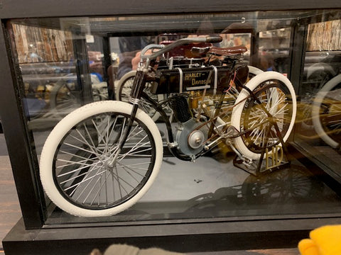 1903-1904 Harley Davidson Model 1:6 Scale